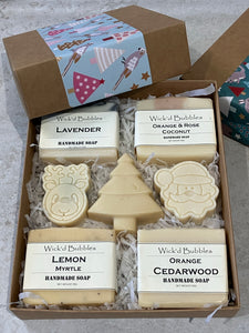 Xmas Gift Box - Soap 4 pack plus small Christmas soap